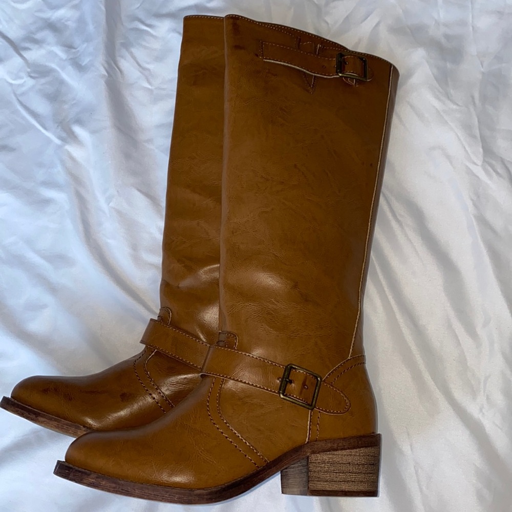 XOXO calve boots